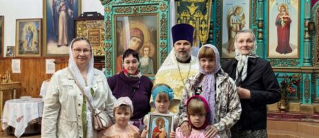 Тепла и любви семье!